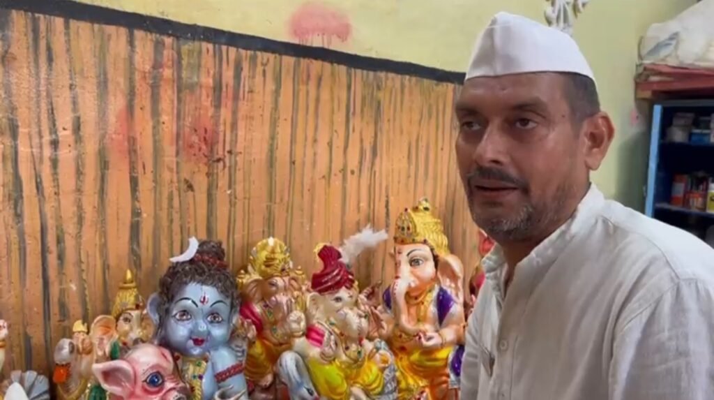 रायपुर केंद्रीय जेल में बंदियों द्वारा तैयार की गई 500 बीजयुक्त पर्यावरण अनुकूल गणेश प्रतिमाएं